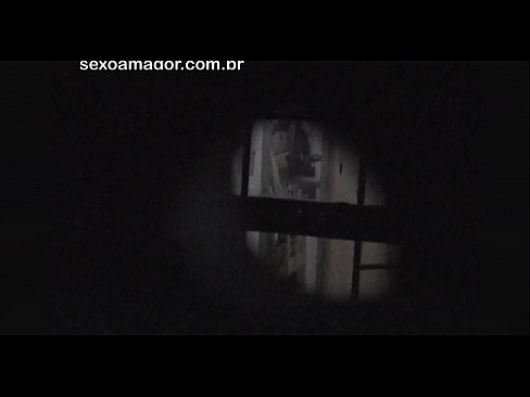 ❤️ Blondie filmohet fshehurazi nga një soditës i lagjes i fshehur pas tullave të zbrazëta Video porno tek ne sq.recetasketo.top ❌❤